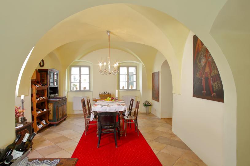 Penzion Husa Mikulov Bagian luar foto